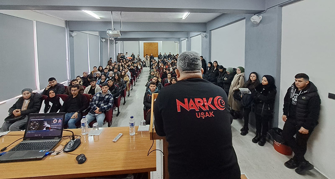 Banaz Meslek Yüksek Okulu'nda Narko Gençlik Semineri Düzenlendi